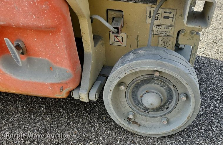 image for item OJ9727 2007 JLG 1930ES scissor lift