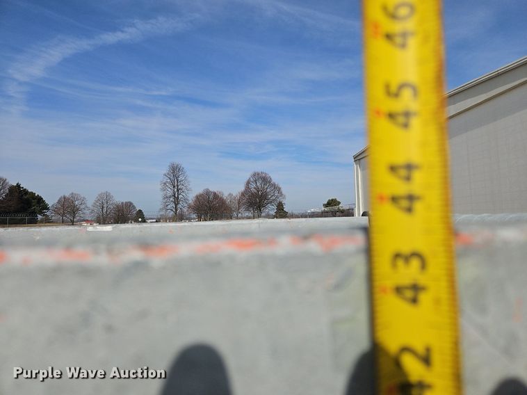 image for item OJ9728 2001 JLG 1932E2 scissor lift