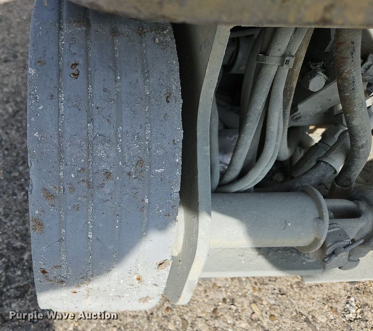 image for item OJ9729 2000 JLG 1932E2 scissor lift