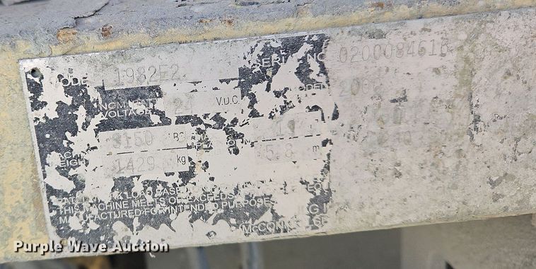 image for item OJ9729 2000 JLG 1932E2 scissor lift