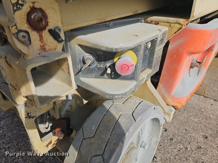 image for item OJ9730 2007 JLG 1930ES scissor lift