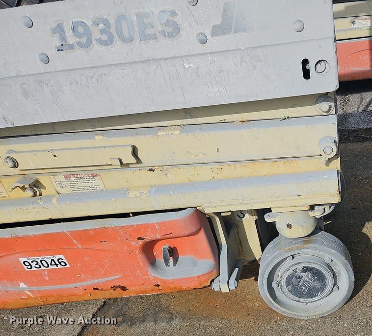 image for item OJ9730 2007 JLG 1930ES scissor lift