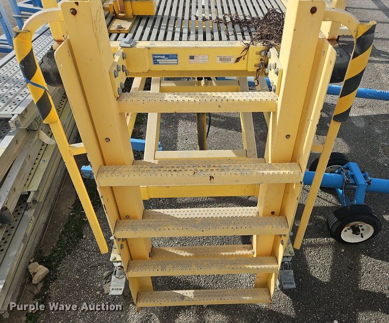 image for item OJ9733 Tronair 04-5039-5111 aircraft maintenance platform