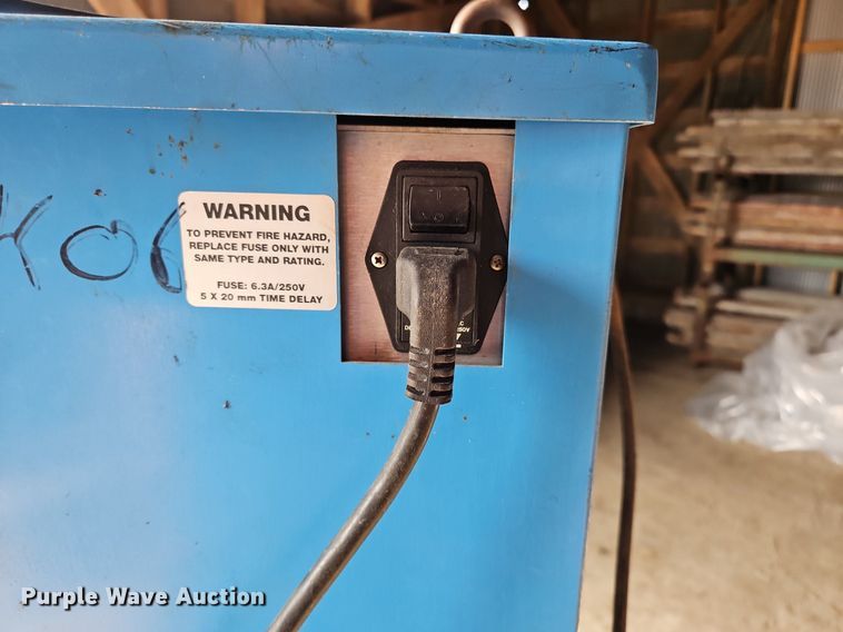 image for item OJ9736 Troxler 4141 gyratory compactor