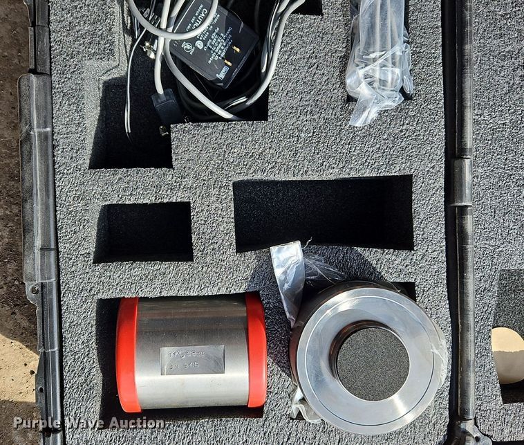 image for item OJ9736 Troxler 4141 gyratory compactor