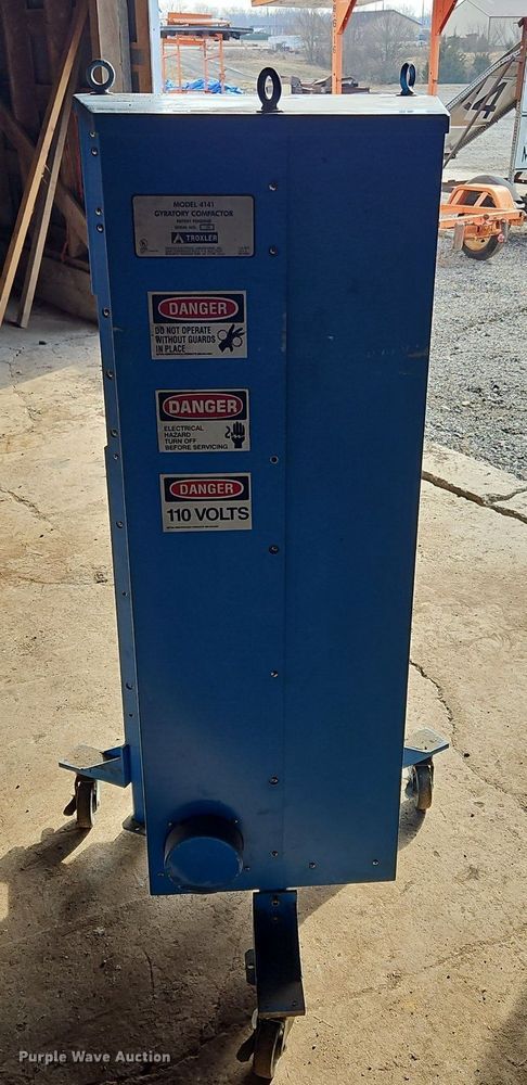 image for item OJ9737 Troxler 4141 gyratory compactor