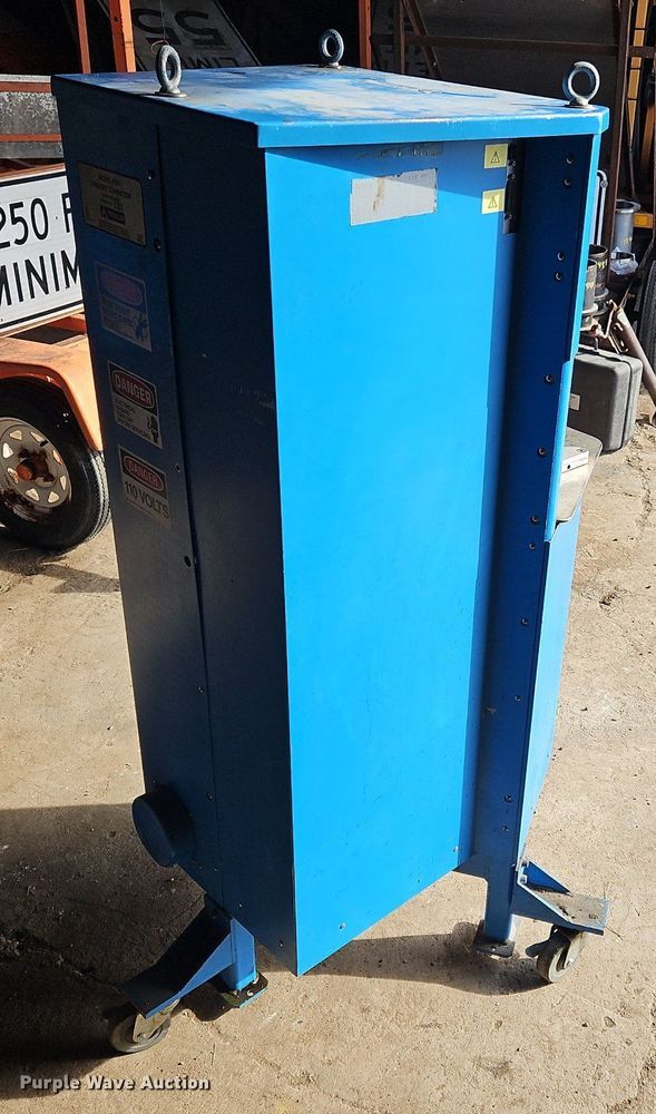 image for item OJ9737 Troxler 4141 gyratory compactor