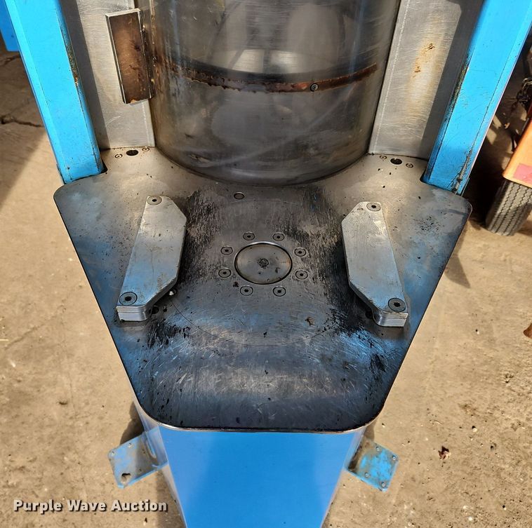 image for item OJ9738 2001 Troxler 4141 gyratory compactor