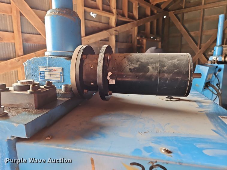 image for item OJ9740 Troxler 4140 gyratory compactor