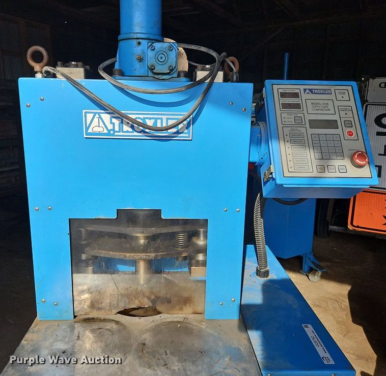 image for item OJ9742 Troxler 4140 gyratory compactor