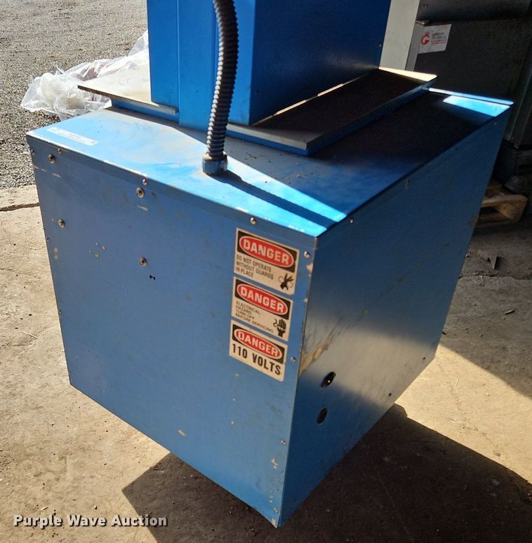 image for item OJ9742 Troxler 4140 gyratory compactor