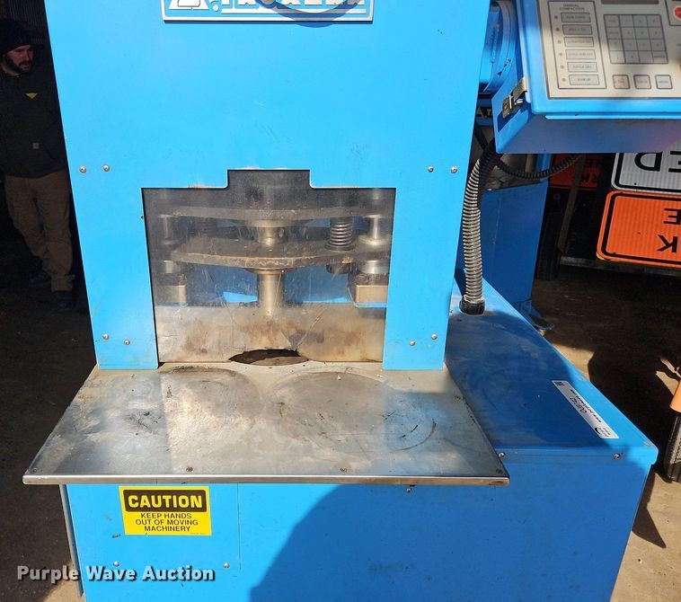 image for item OJ9742 Troxler 4140 gyratory compactor