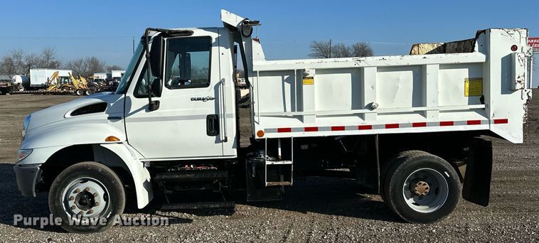 image for item OM9786 2008 International  4300M7 SBA dump truck