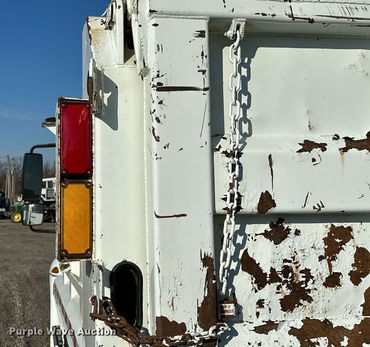 image for item OM9786 2008 International  4300M7 SBA dump truck