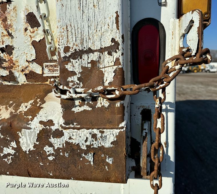 image for item OM9786 2008 International  4300M7 SBA dump truck