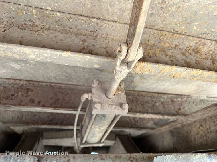 image for item OM9786 2008 International  4300M7 SBA dump truck