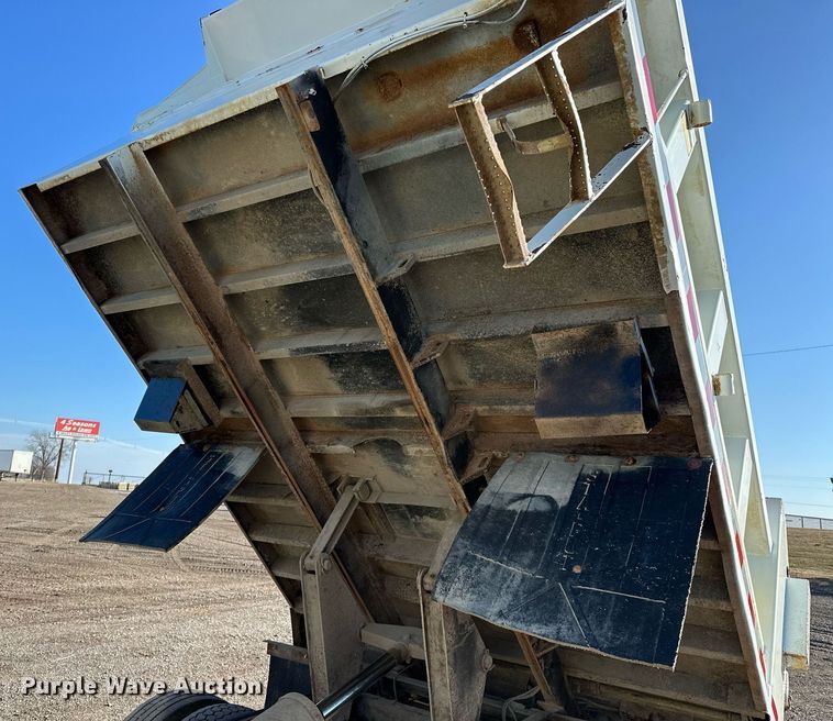 image for item OM9786 2008 International  4300M7 SBA dump truck