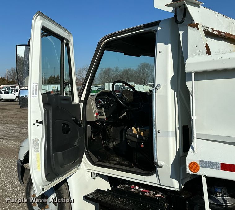 image for item OM9786 2008 International  4300M7 SBA dump truck