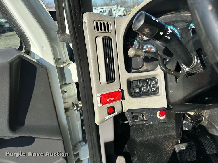 image for item OM9786 2008 International  4300M7 SBA dump truck