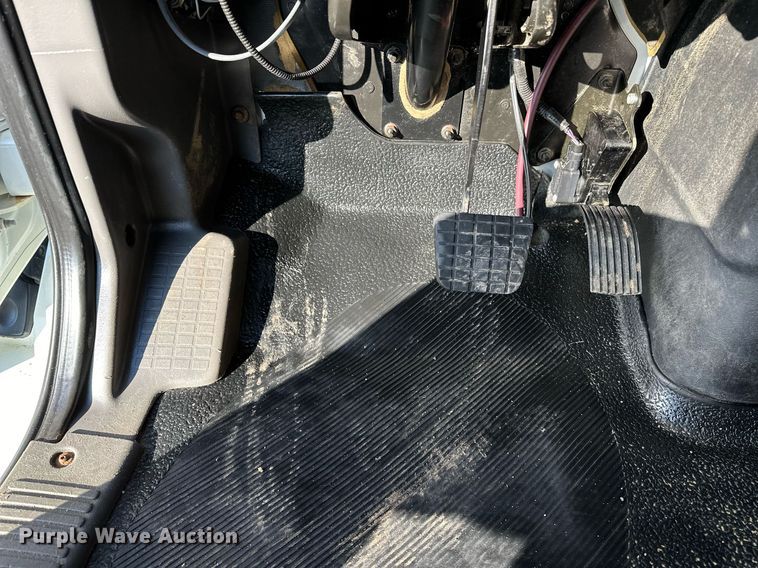 image for item OM9786 2008 International  4300M7 SBA dump truck