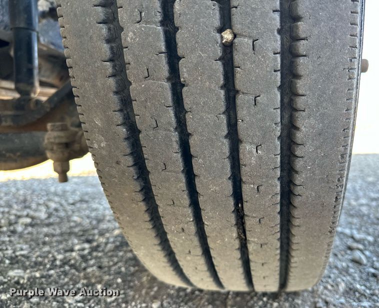 image for item OM9786 2008 International  4300M7 SBA dump truck