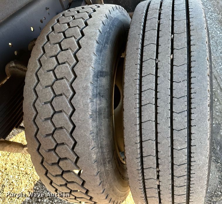 image for item OM9786 2008 International  4300M7 SBA dump truck