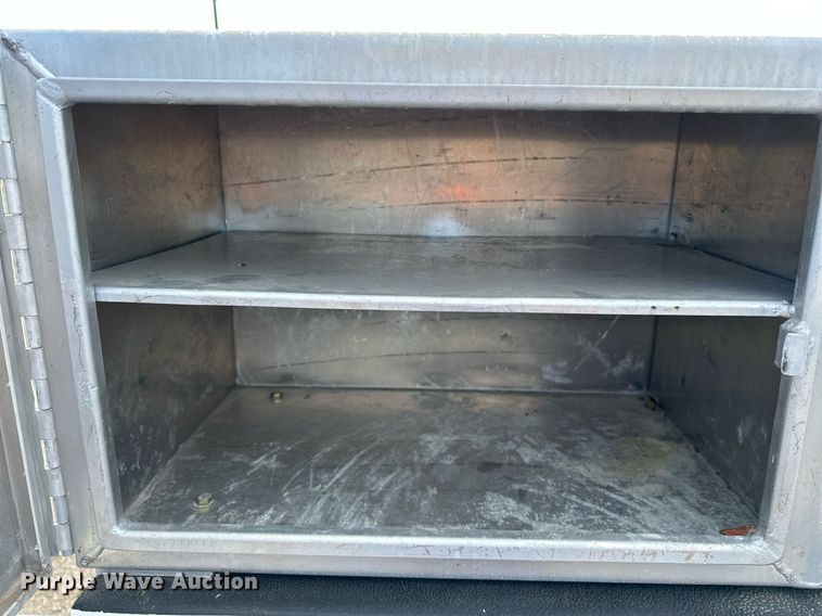 image for item OM9793 2019 Ford F350 Super Duty utility bed pickup truck