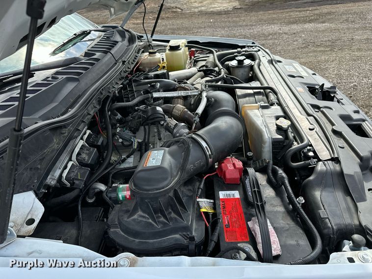 image for item OM9793 2019 Ford F350 Super Duty utility bed pickup truck