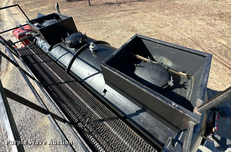 image for item OM9838 2002 Mack  CH613 vacuum truck