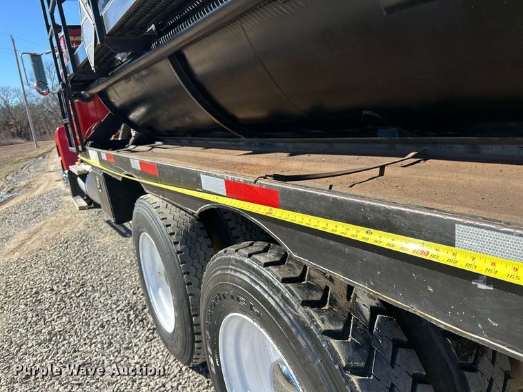 image for item OM9838 2002 Mack  CH613 vacuum truck