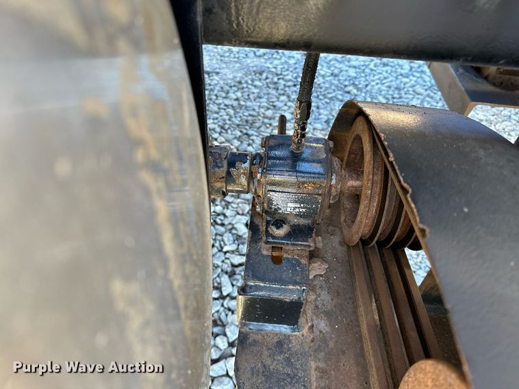 image for item OM9838 2002 Mack  CH613 vacuum truck