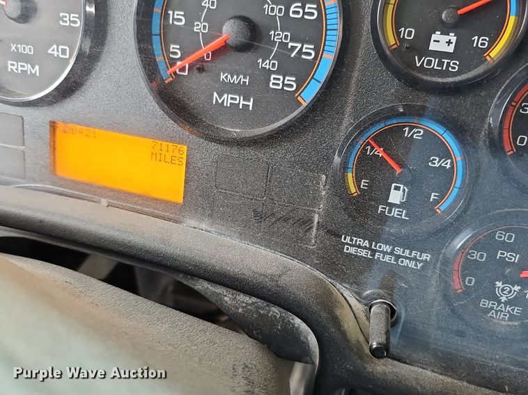 image for item DK0549 2014 IC Corporation PB10500 school bus