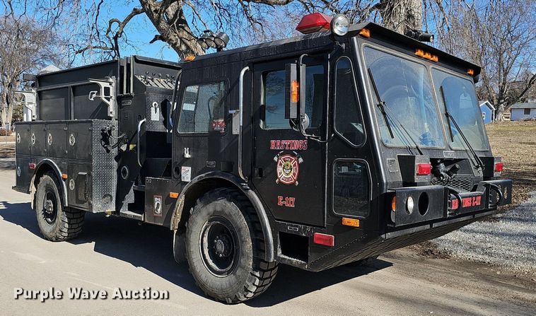 image for item DK0551 1989 Amertek M2500L fire truck