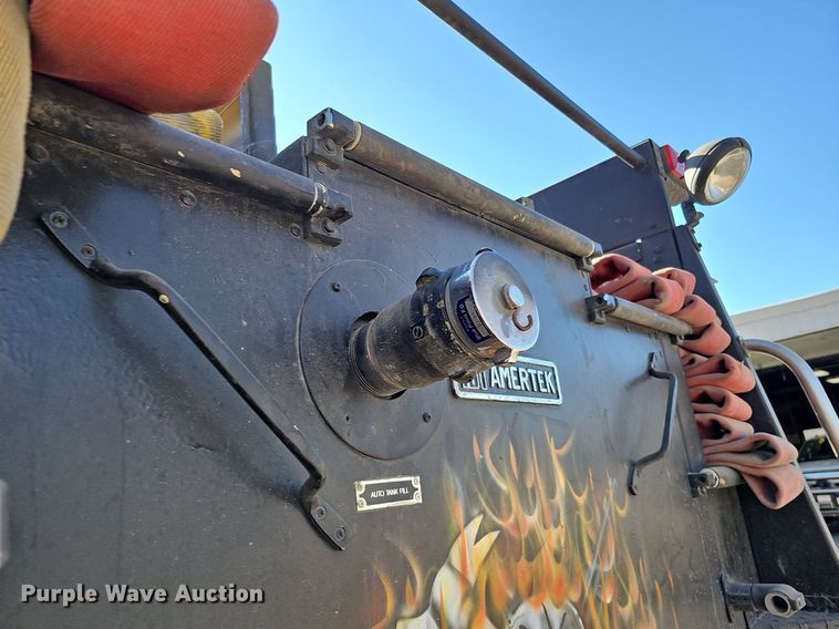 image for item DK0551 1989 Amertek M2500L fire truck