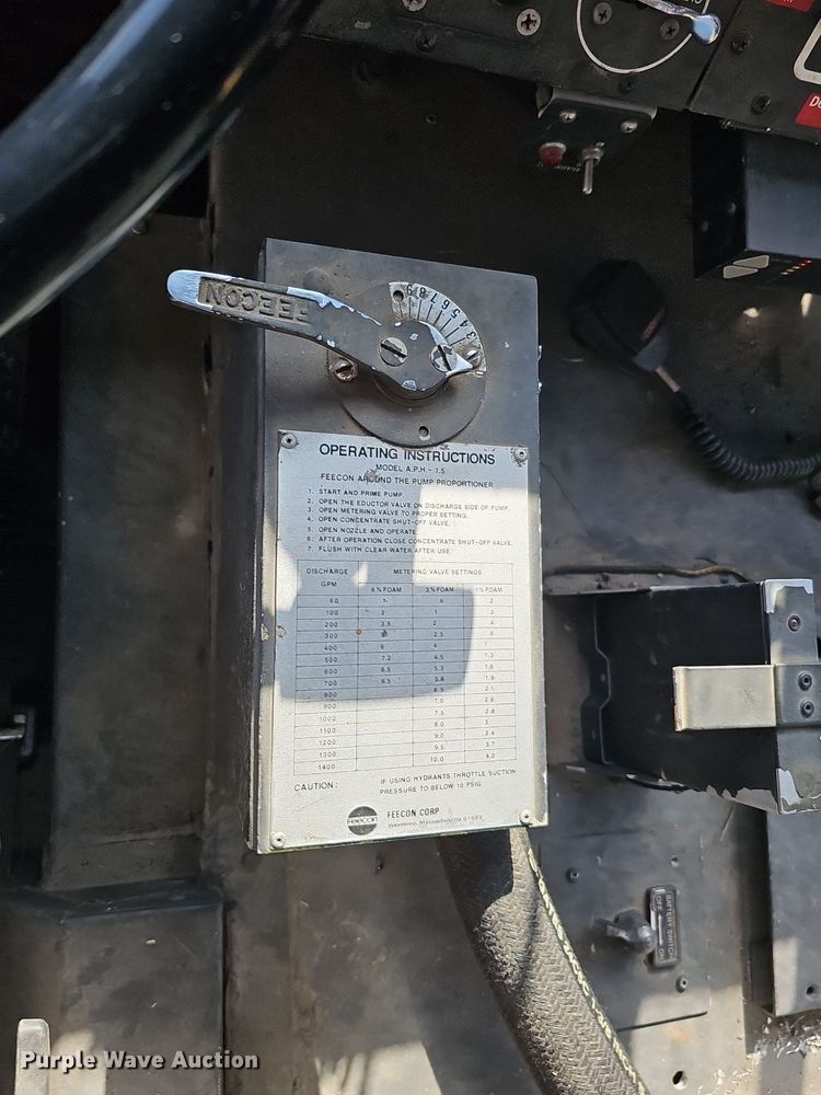 image for item DK0551 1989 Amertek M2500L fire truck