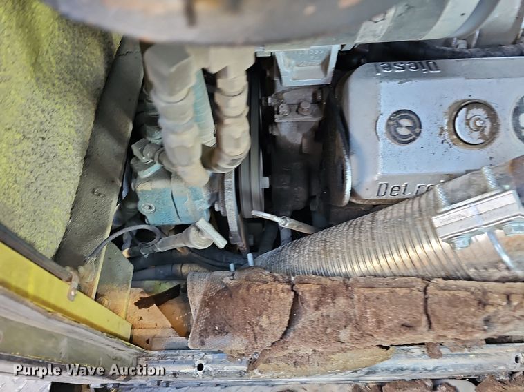 image for item DK0551 1989 Amertek M2500L fire truck