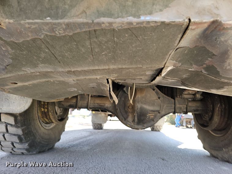 image for item DK0551 1989 Amertek M2500L fire truck