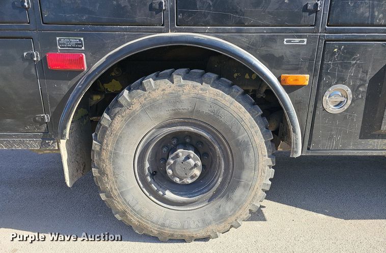 image for item DK0551 1989 Amertek M2500L fire truck