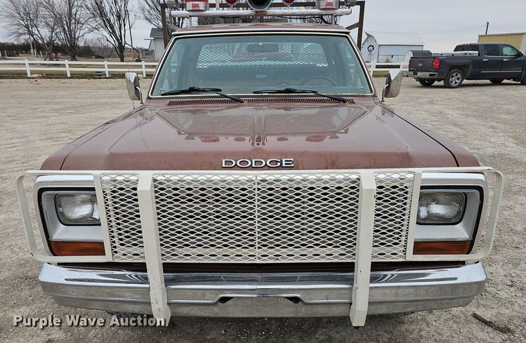 image for item DK0567 1984 Dodge W-350 brush fire truck