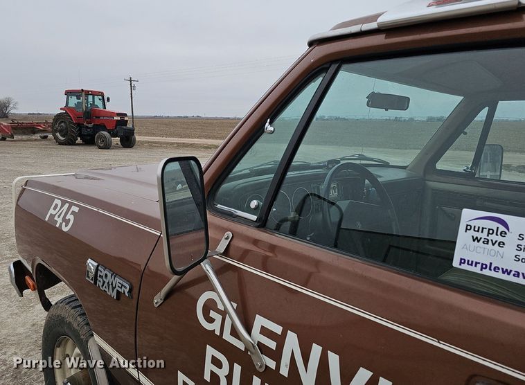 image for item DK0567 1984 Dodge W-350 brush fire truck