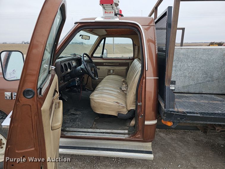 image for item DK0567 1984 Dodge W-350 brush fire truck