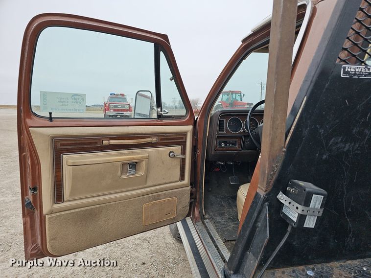 image for item DK0567 1984 Dodge W-350 brush fire truck