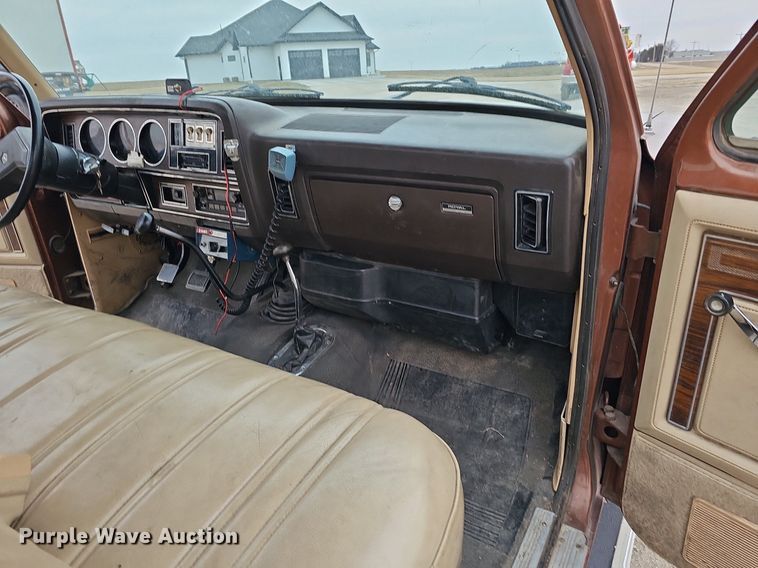 image for item DK0567 1984 Dodge W-350 brush fire truck