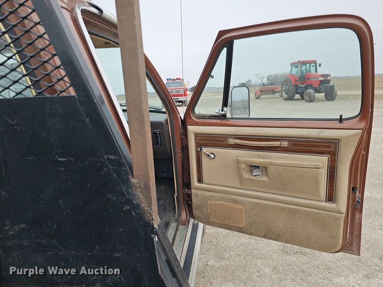 image for item DK0567 1984 Dodge W-350 brush fire truck