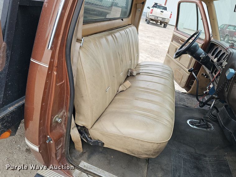 image for item DK0567 1984 Dodge W-350 brush fire truck