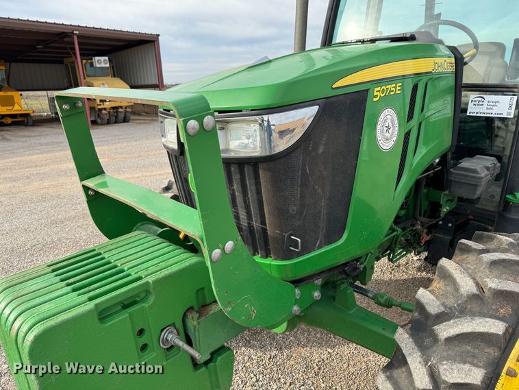 image for item DK6775 2015 John Deere 5075E MFWD tractor