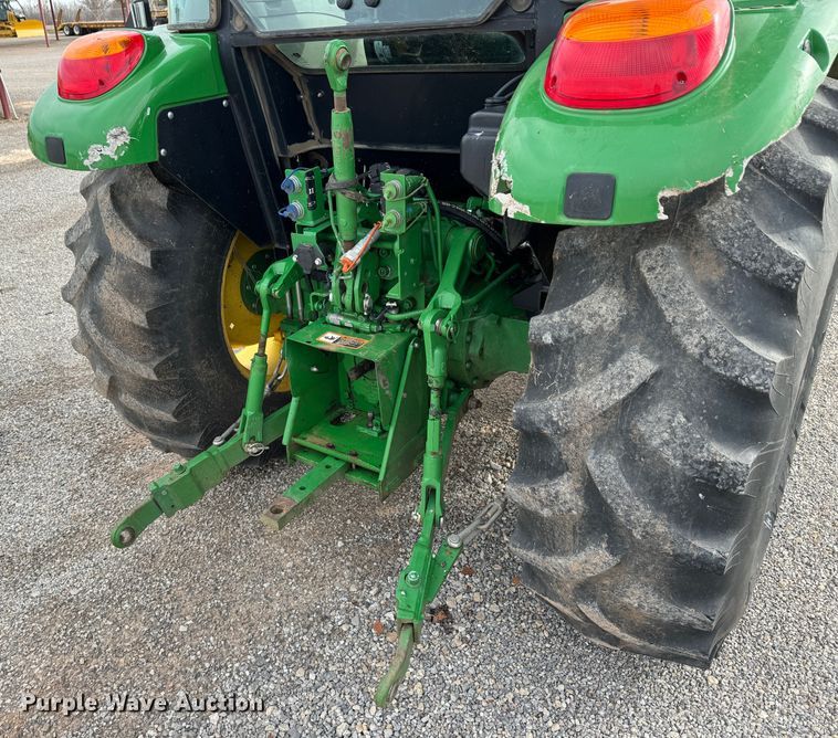 image for item DK6775 2015 John Deere 5075E MFWD tractor