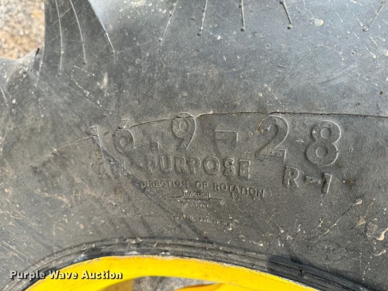 image for item DK6775 2015 John Deere 5075E MFWD tractor