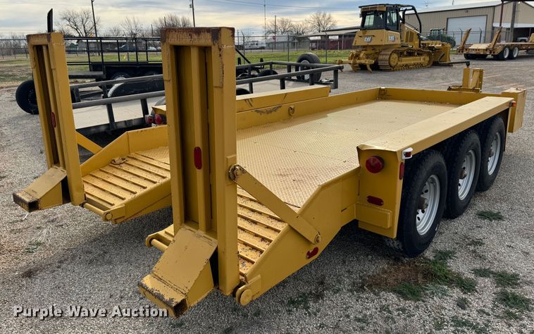 image for item DK6777 1991 Metal Fabricating Co. equipment trailer