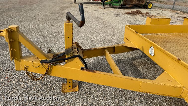 image for item DK6777 1991 Metal Fabricating Co. equipment trailer